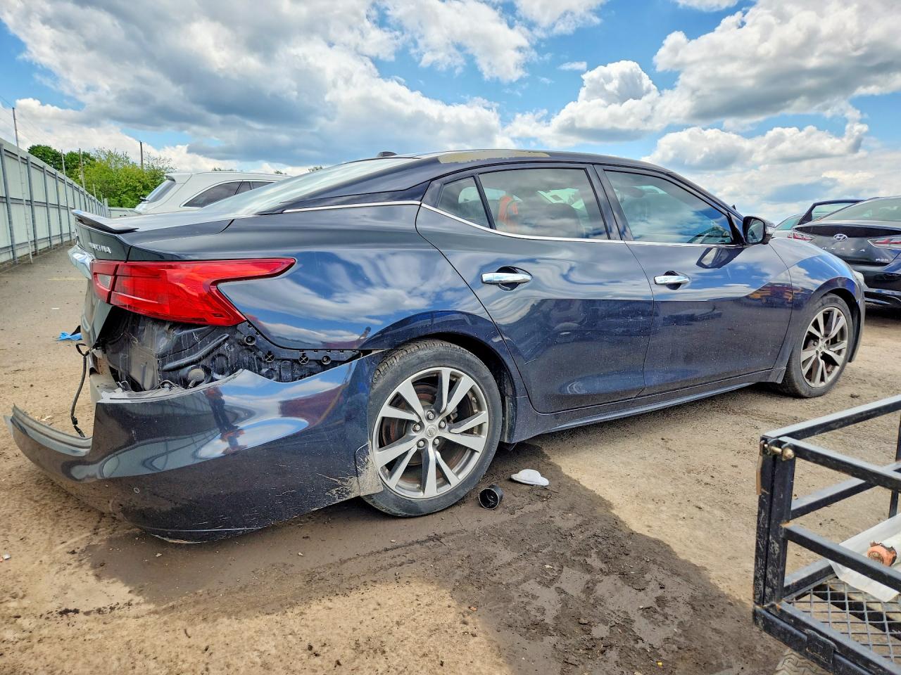 Nissan Maxima Platinum