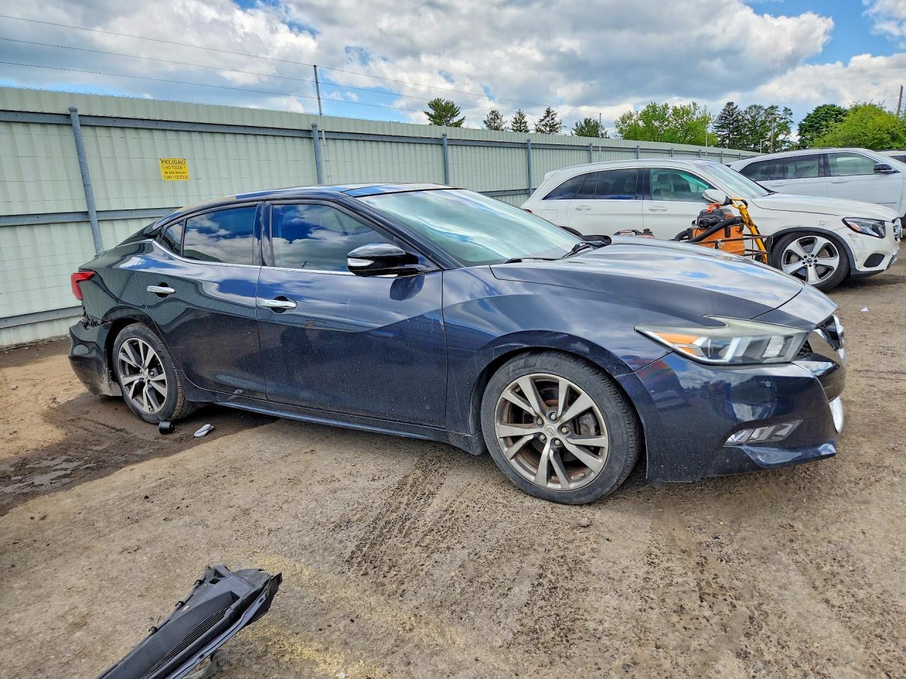 Nissan Maxima Platinum