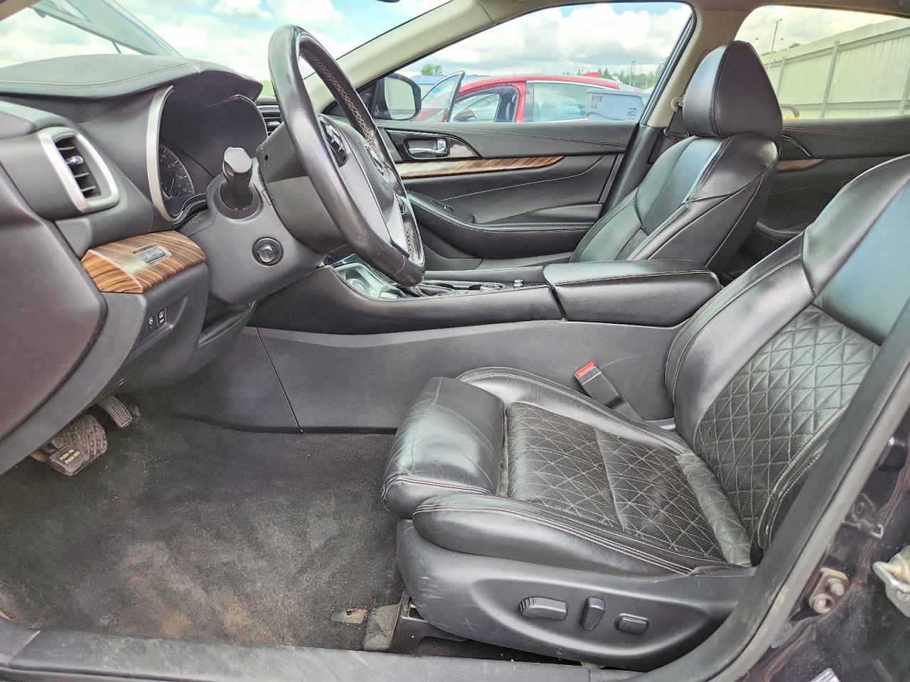 Nissan Maxima Platinum