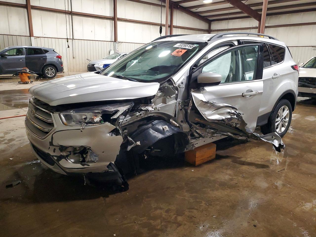 Salvage Ford Escape Image
