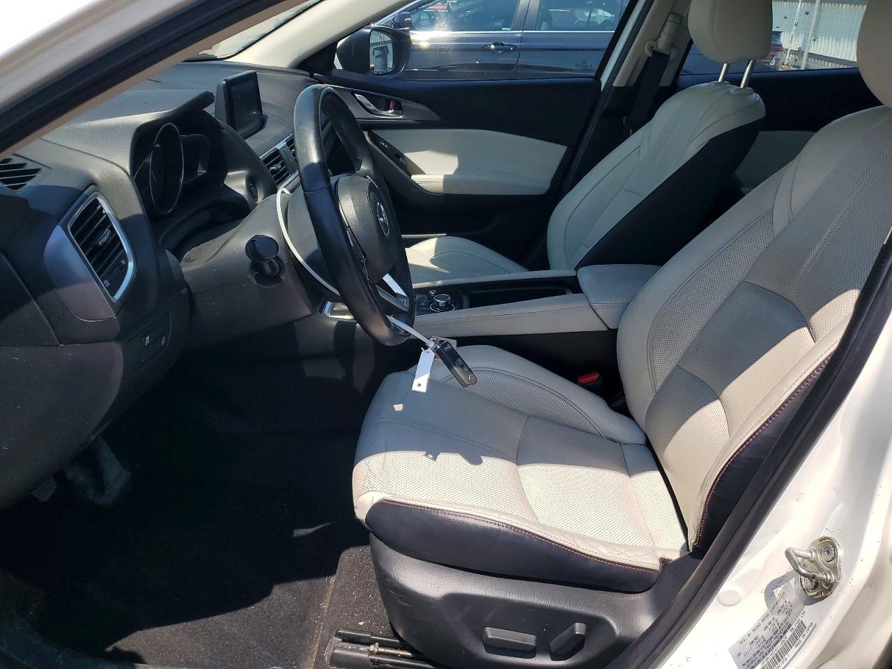 Mazda 3 Grand Touring