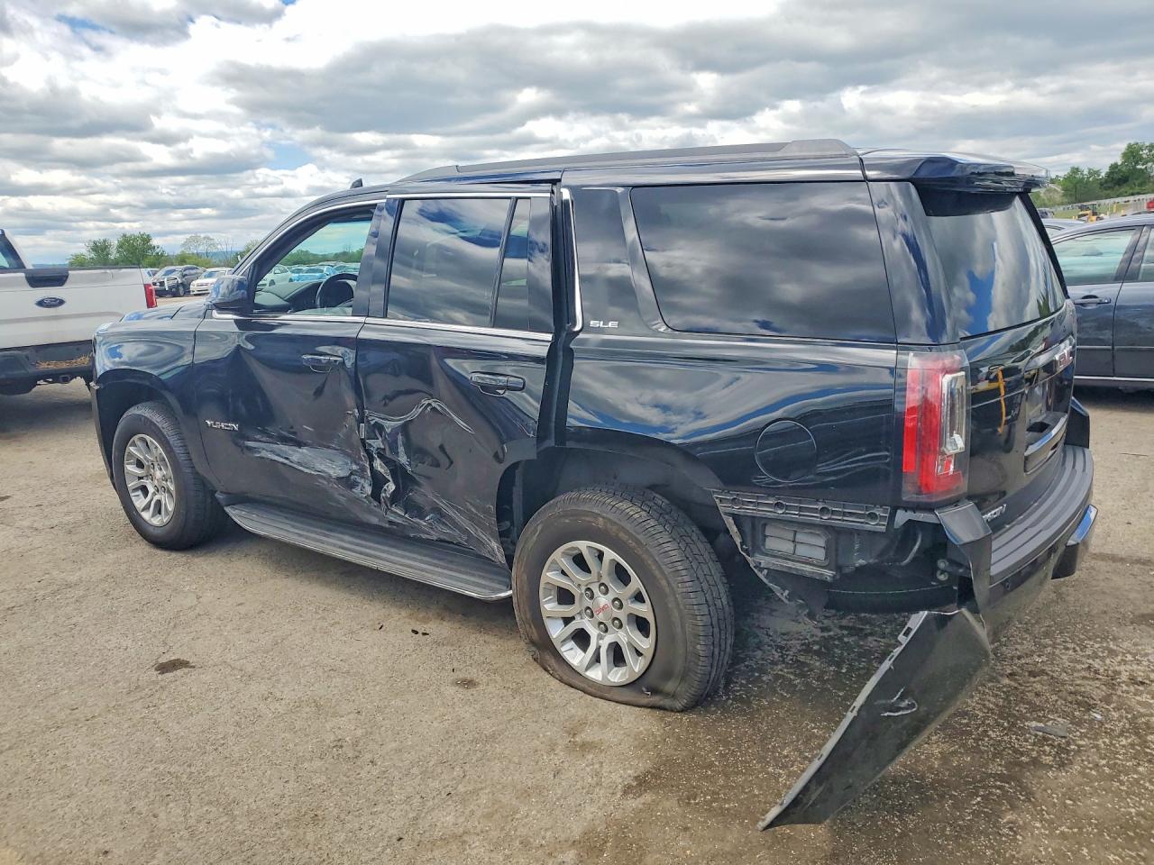GMC Yukon Sle