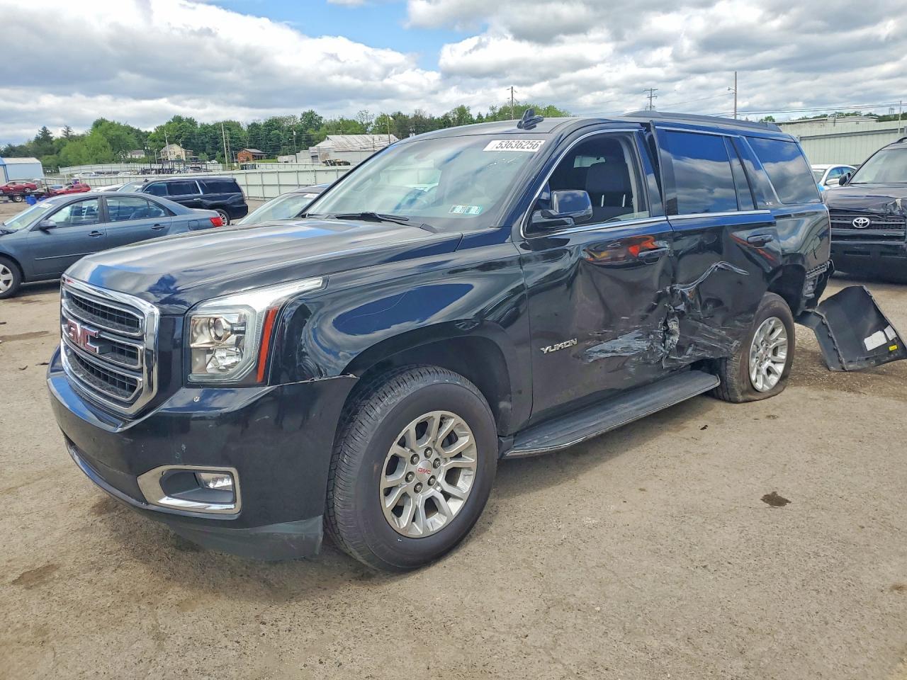 Salvage GMC Yukon Image