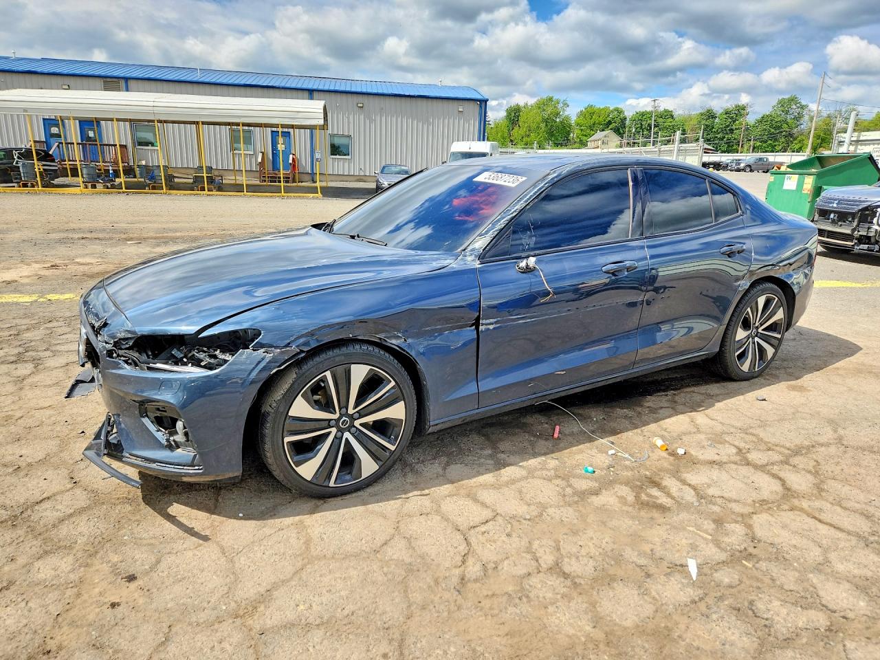 Salvage Volvo S60 Image