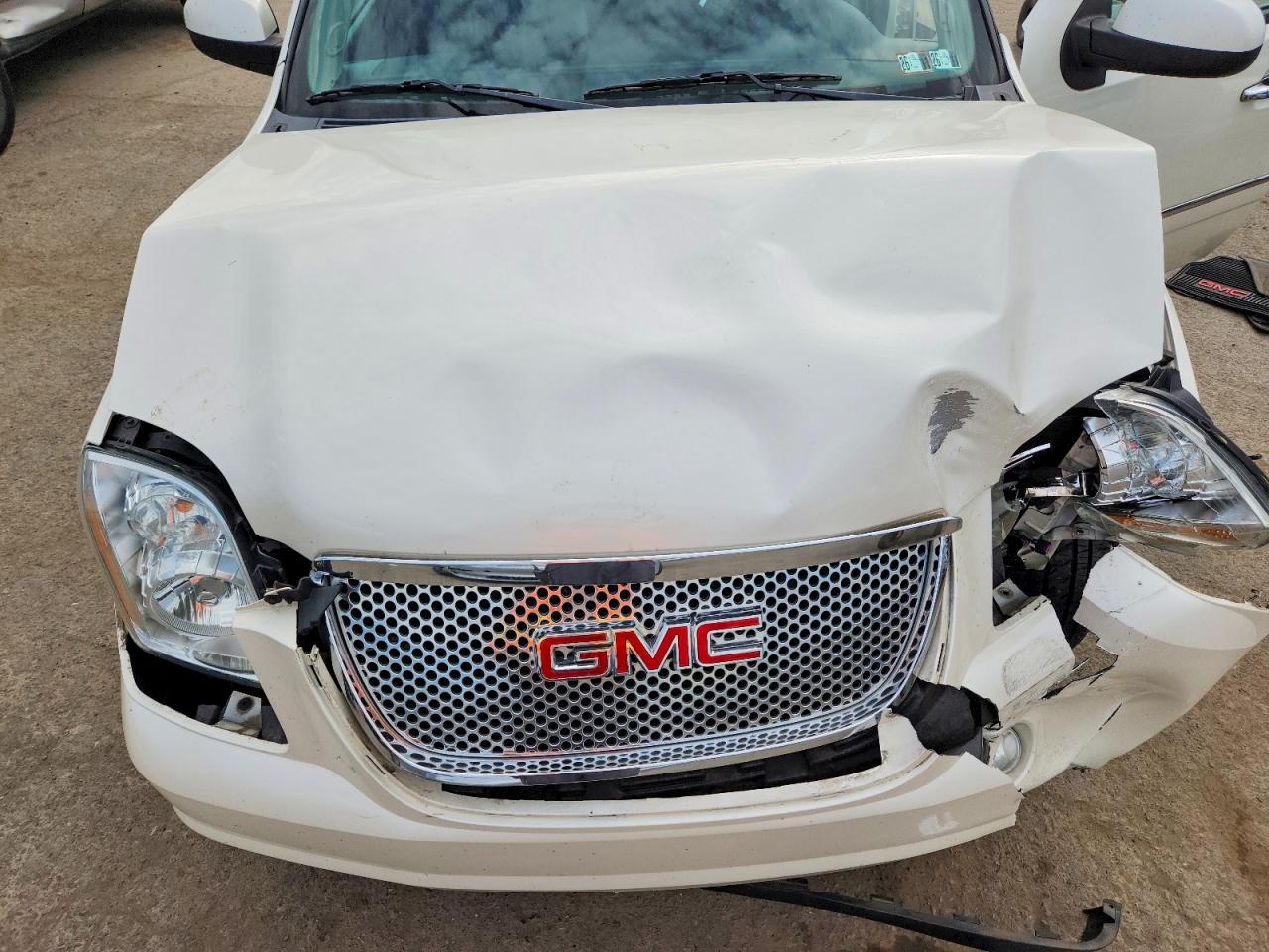 GMC Yukon Denali