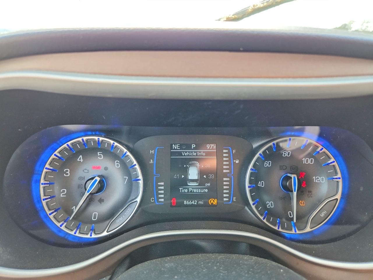 Chrysler Minivan Lx