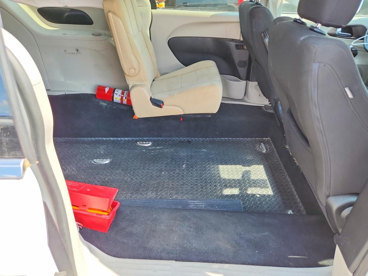 Chrysler Minivan Lx
