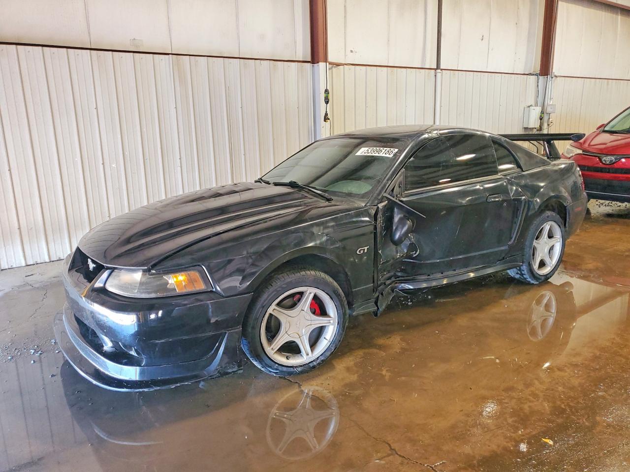 Salvage Ford Mustang Image