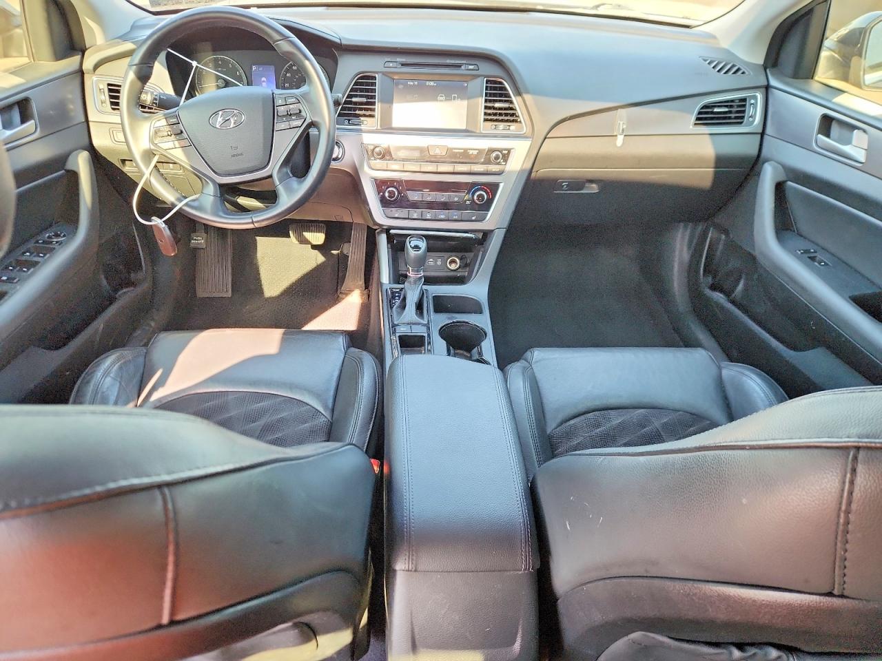 Hyundai SONATA Sport