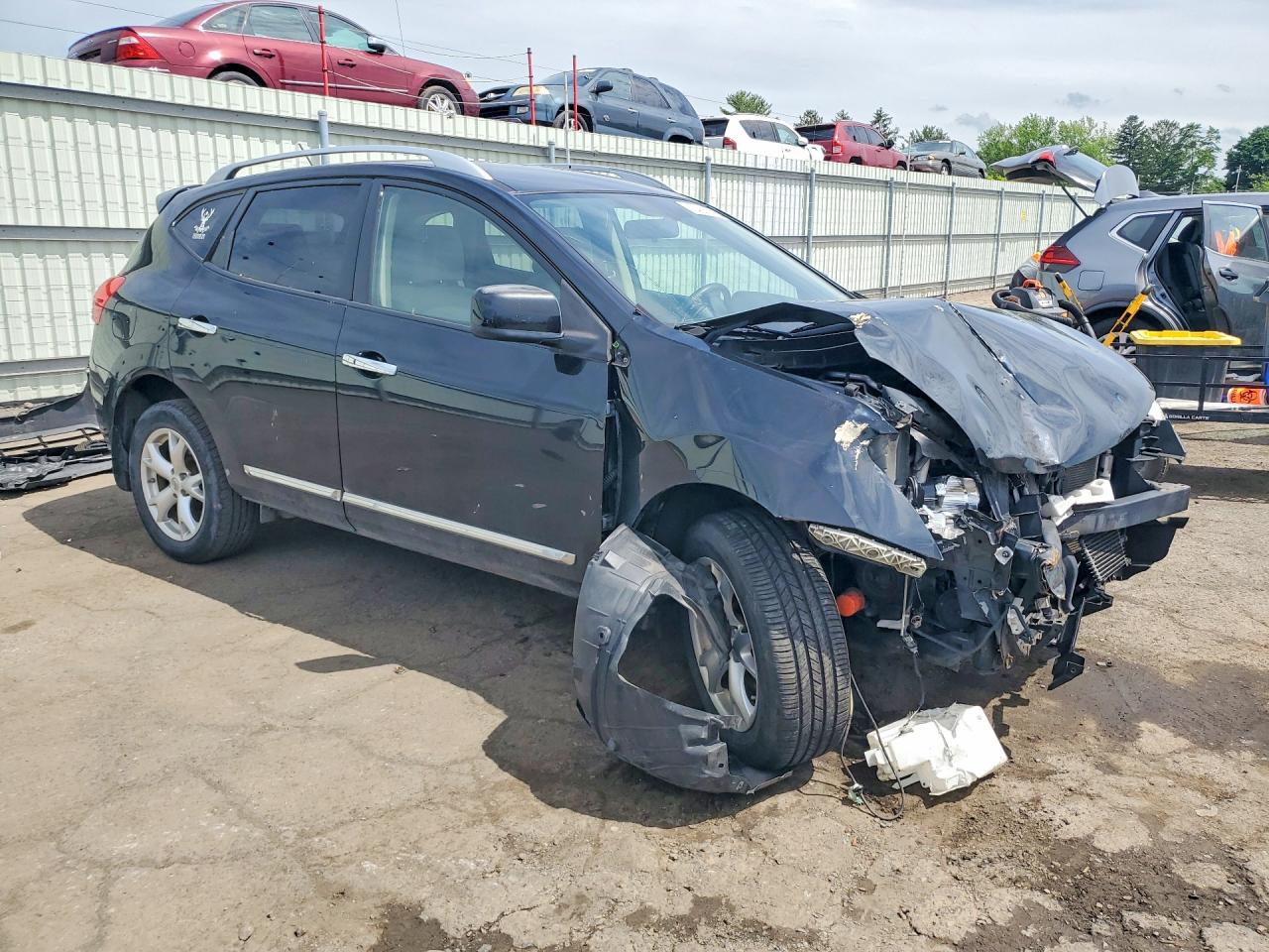 Nissan Rogue S
