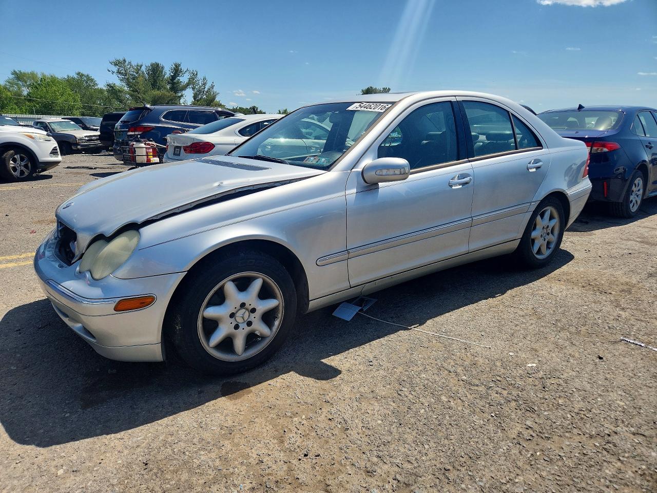 Salvage Mercedes-Benz C-Class Image