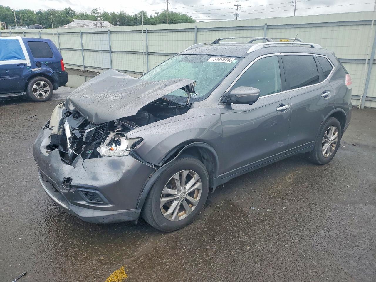 Salvage Nissan Rogue Image