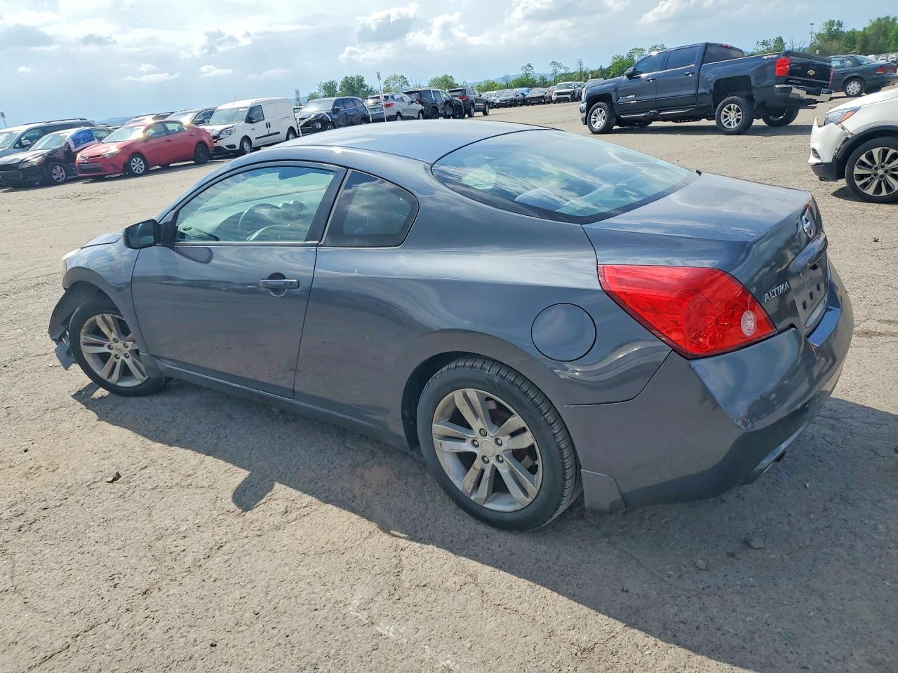 Nissan Altima S