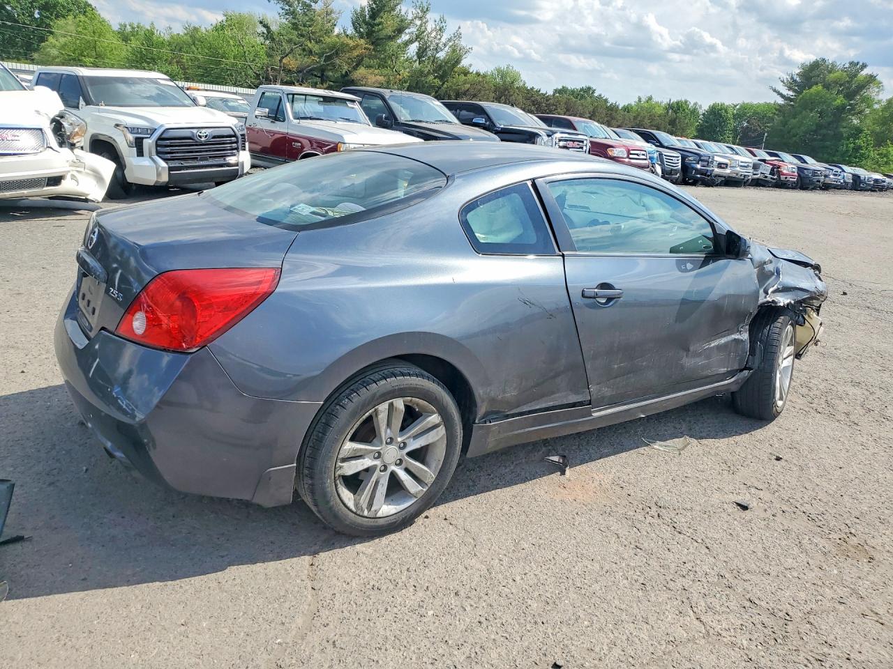 Nissan Altima S