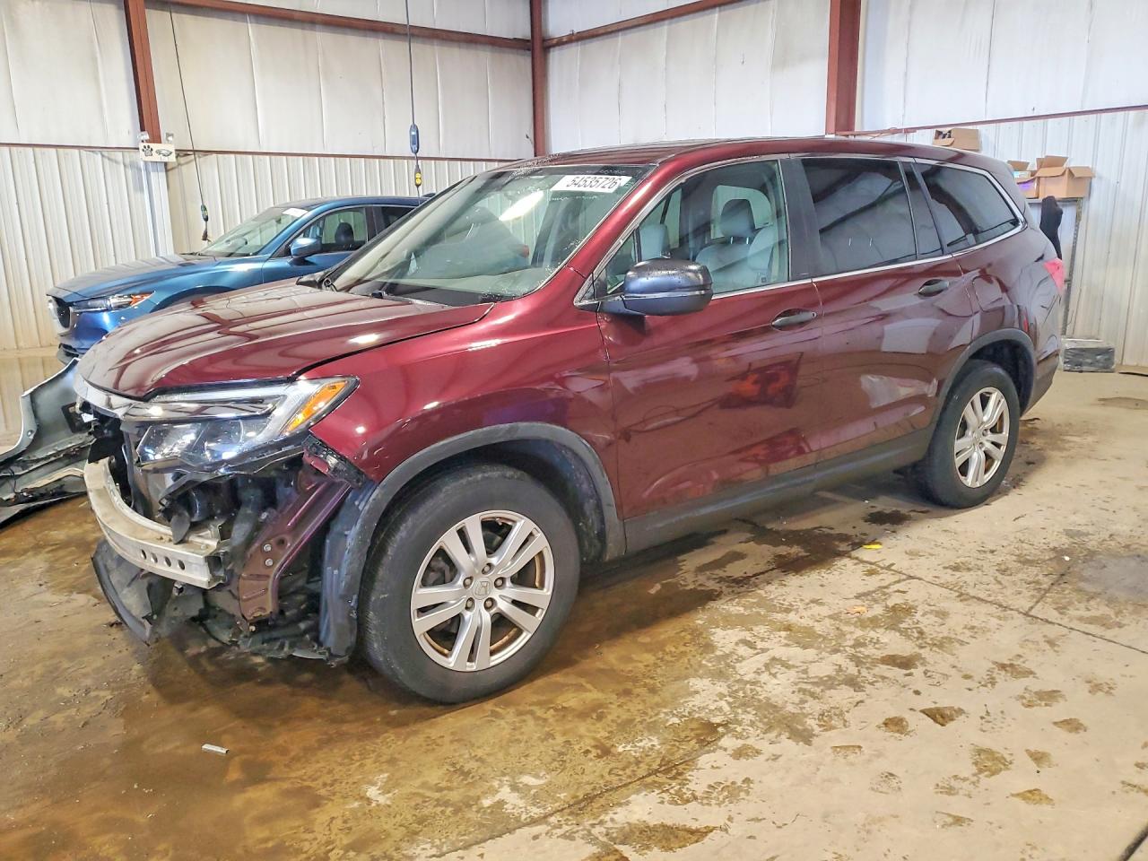 Salvage Honda Pilot Image