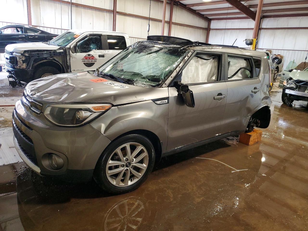 Salvage Kia Soul Image