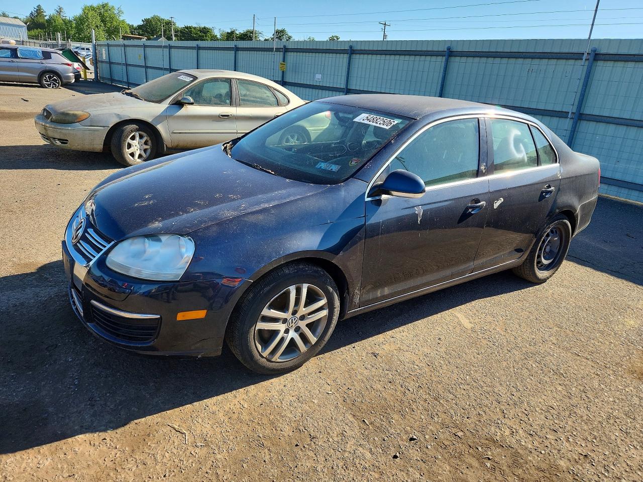 Salvage Volkswagen Jetta Image