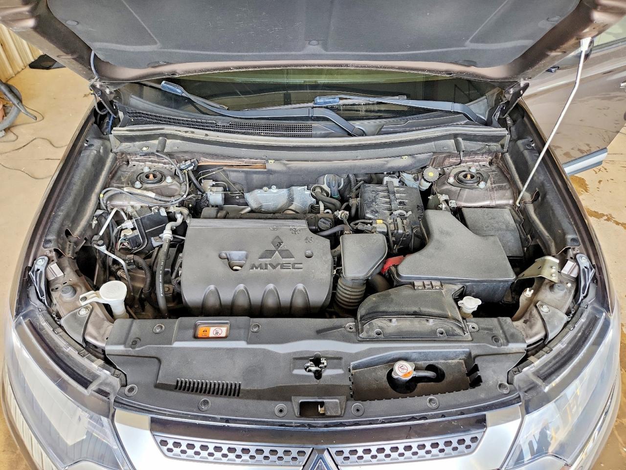 Mitsubishi Outlander Es