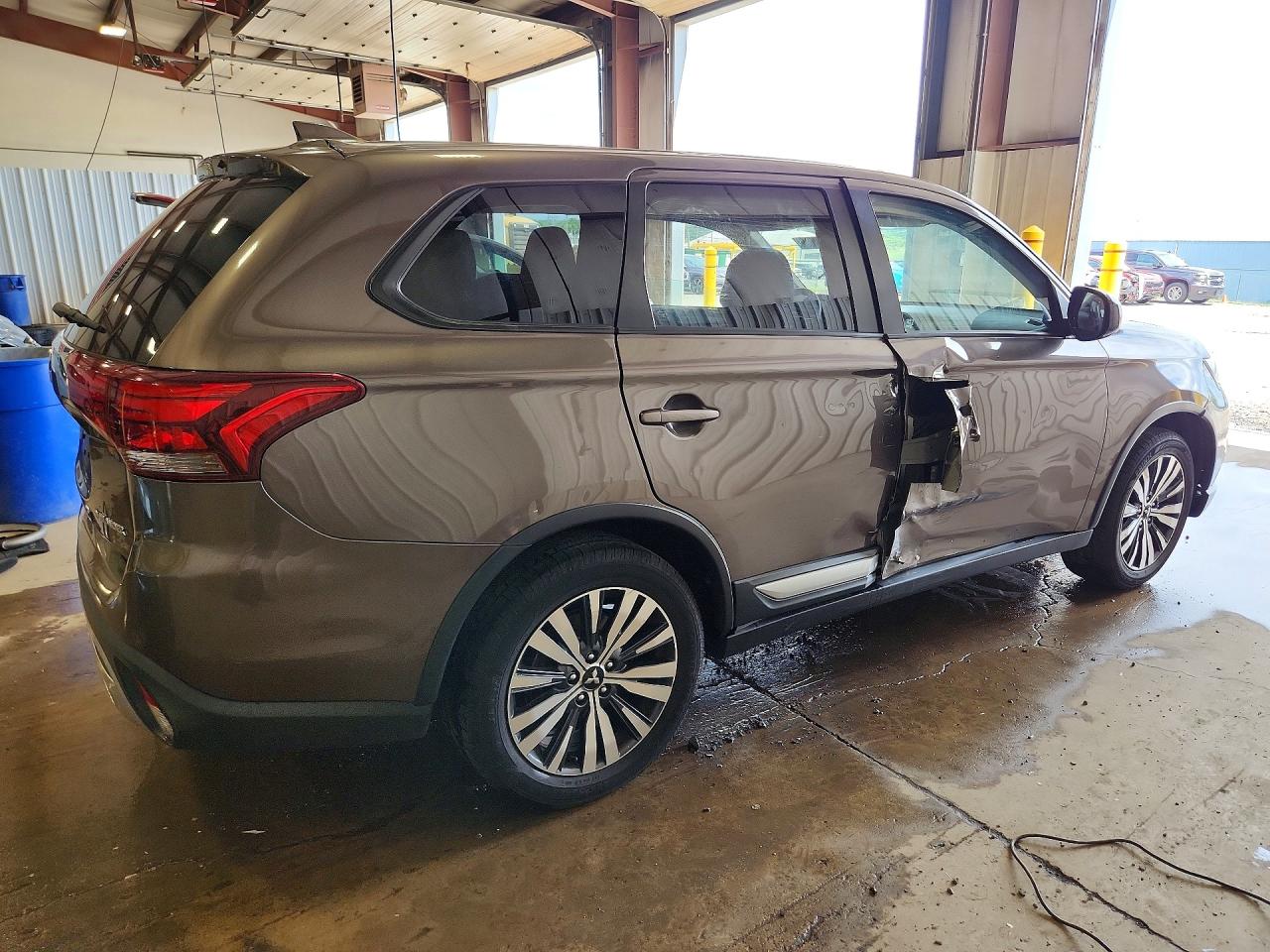 Mitsubishi Outlander Es