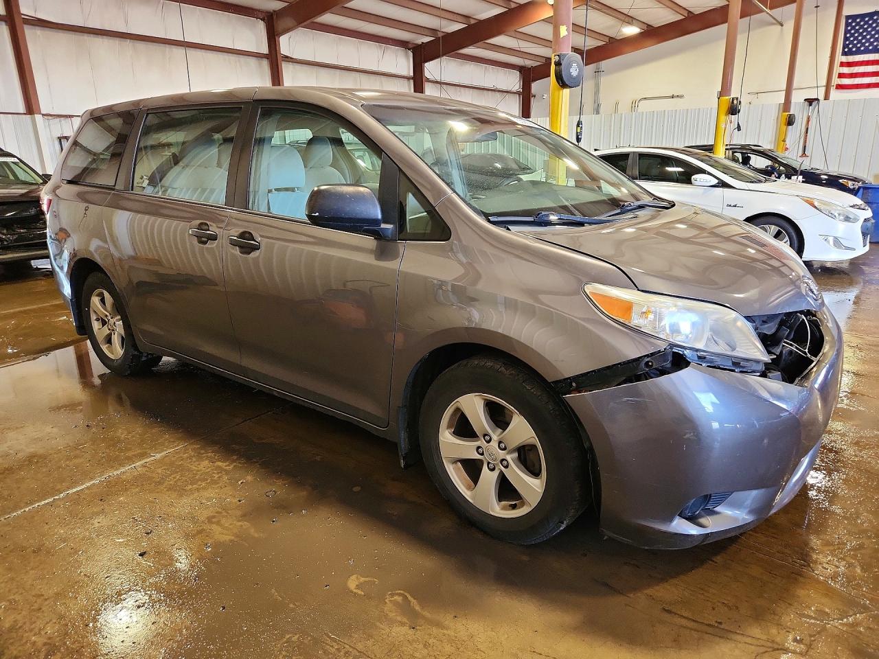 Toyota Sienna L 7-passenger
