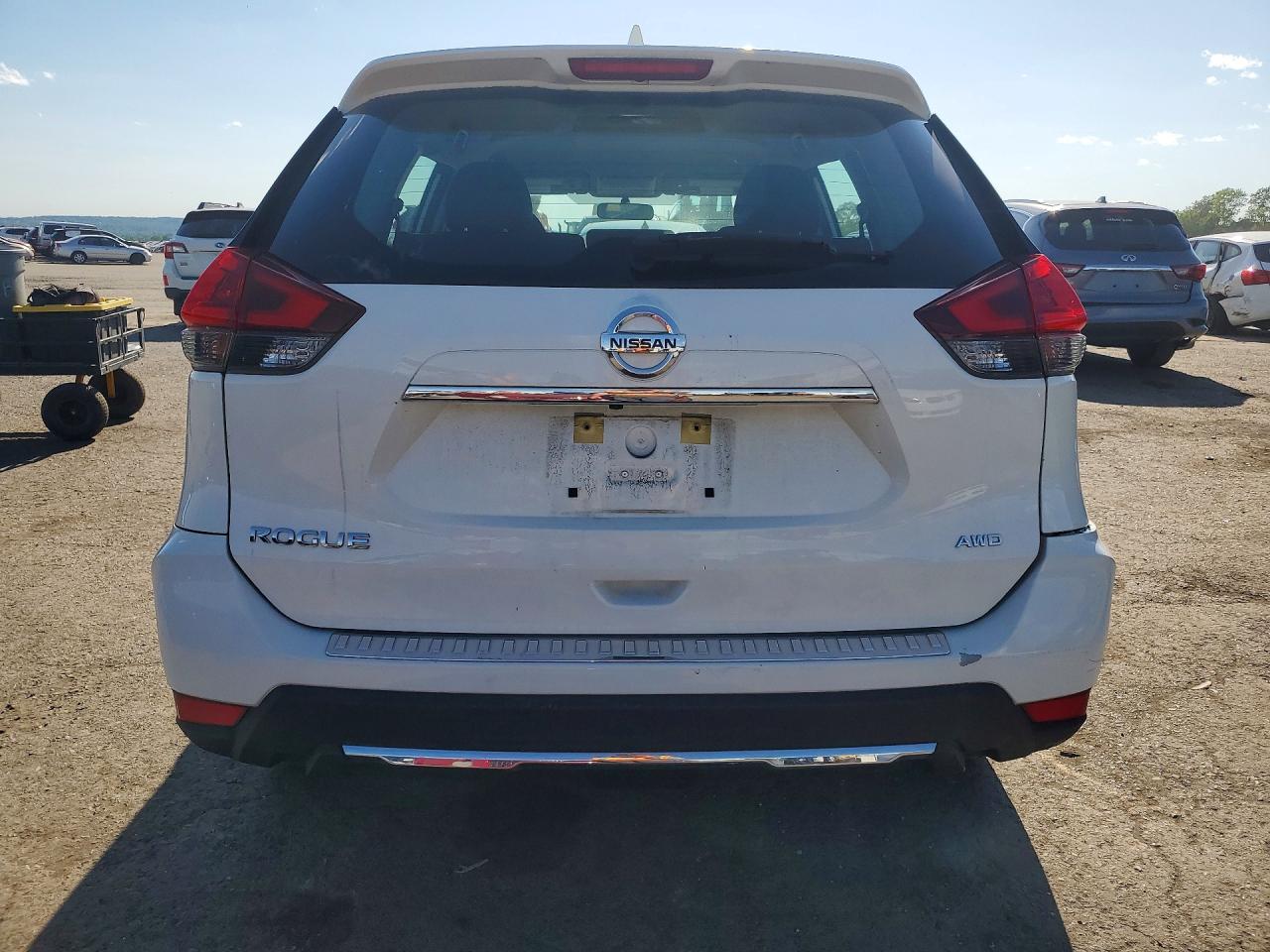 Nissan Rogue S