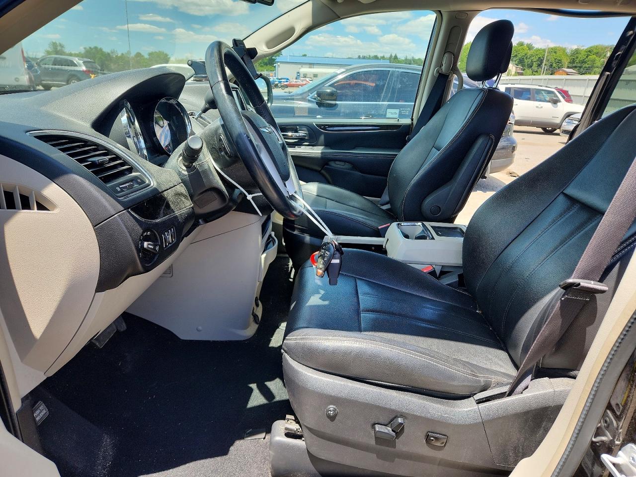 Chrysler Minivan Touring
