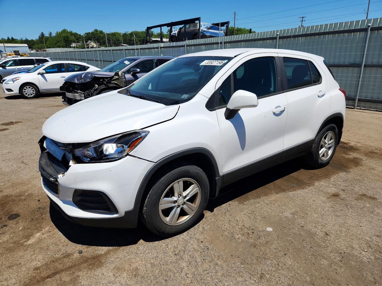 Salvage Chevrolet Trax Image
