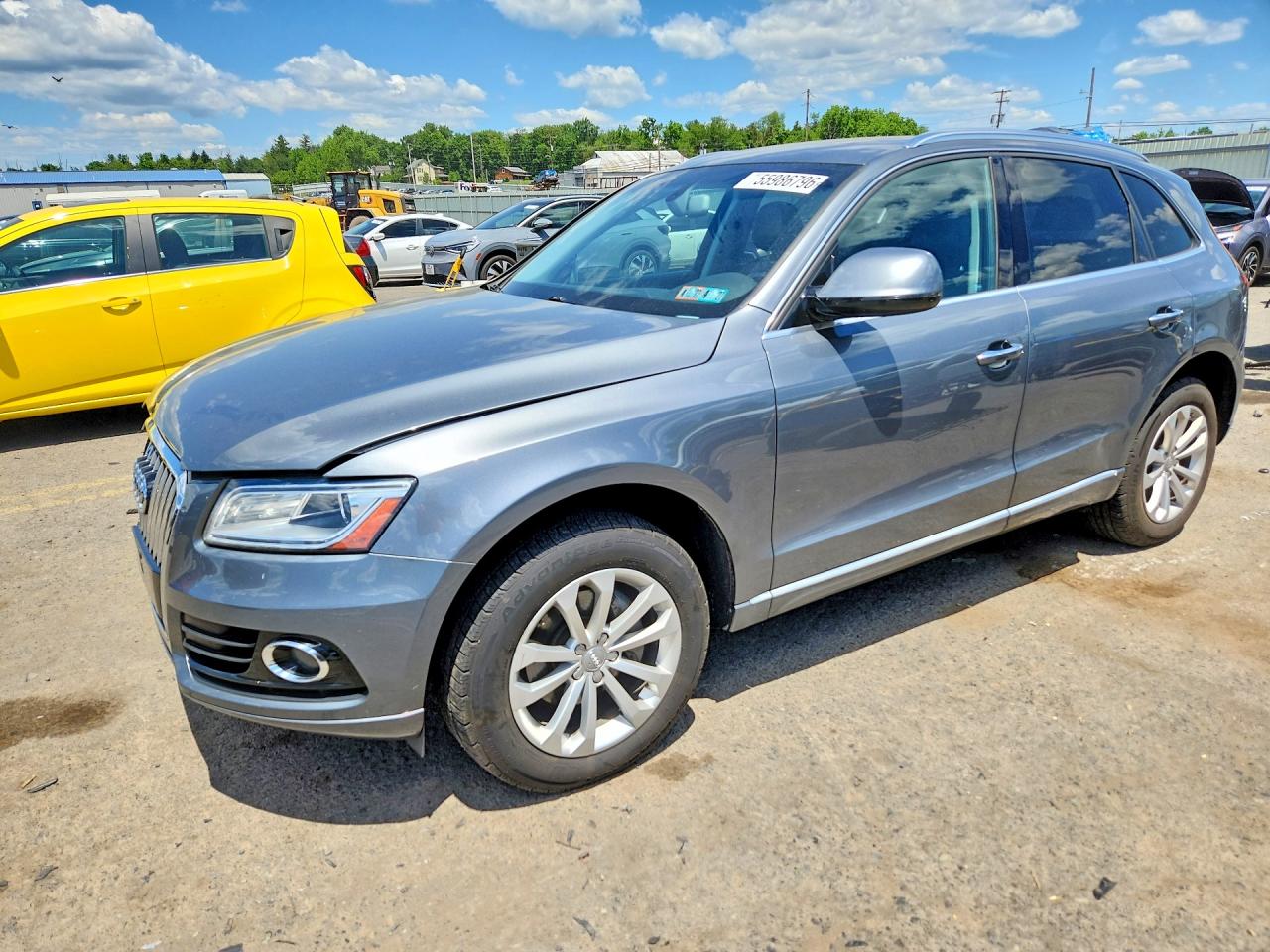 Salvage Audi Q5 Image
