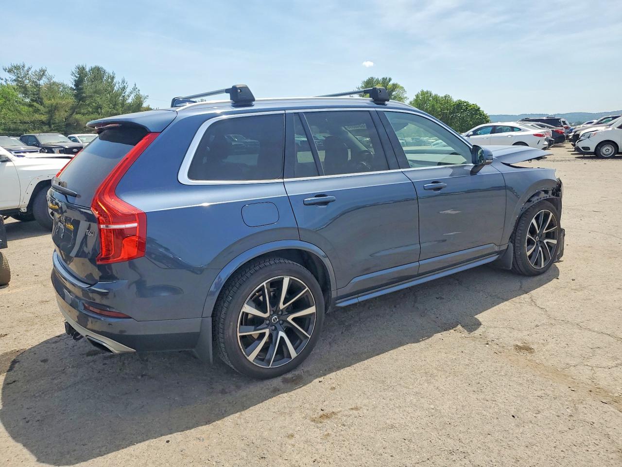Volvo XC90 T6 Momentum