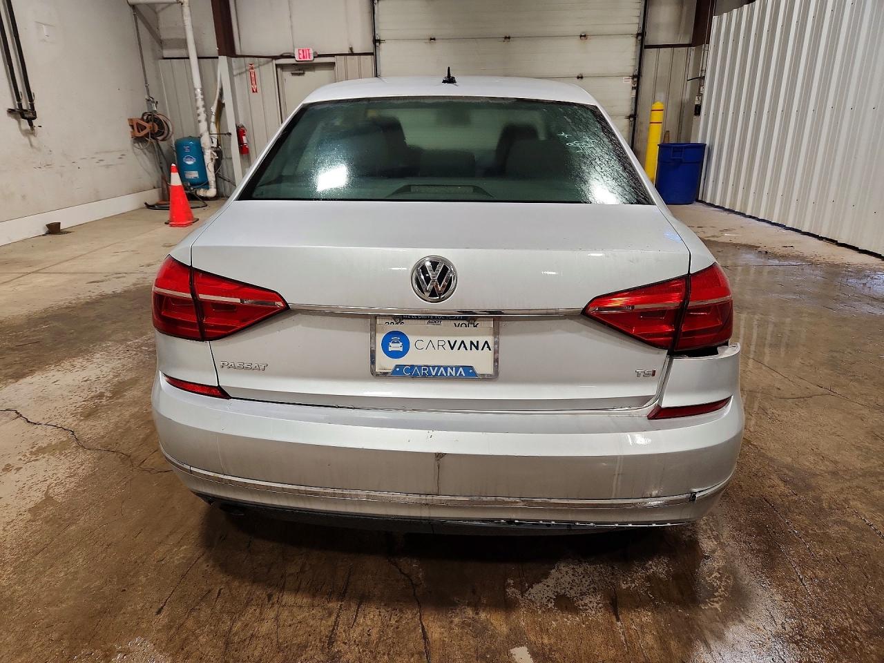Volkswagen Passat S