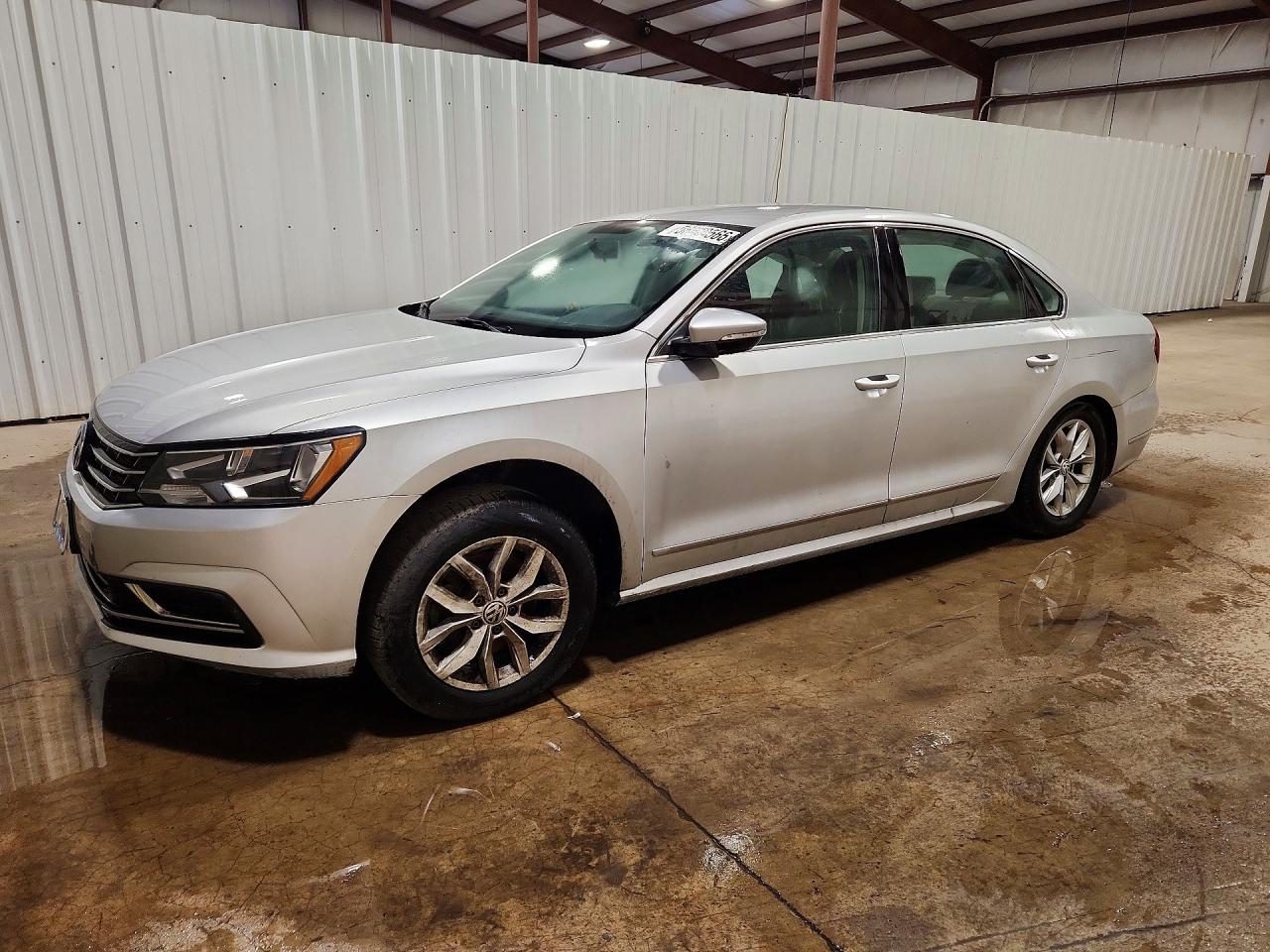 Salvage Volkswagen Passat Image