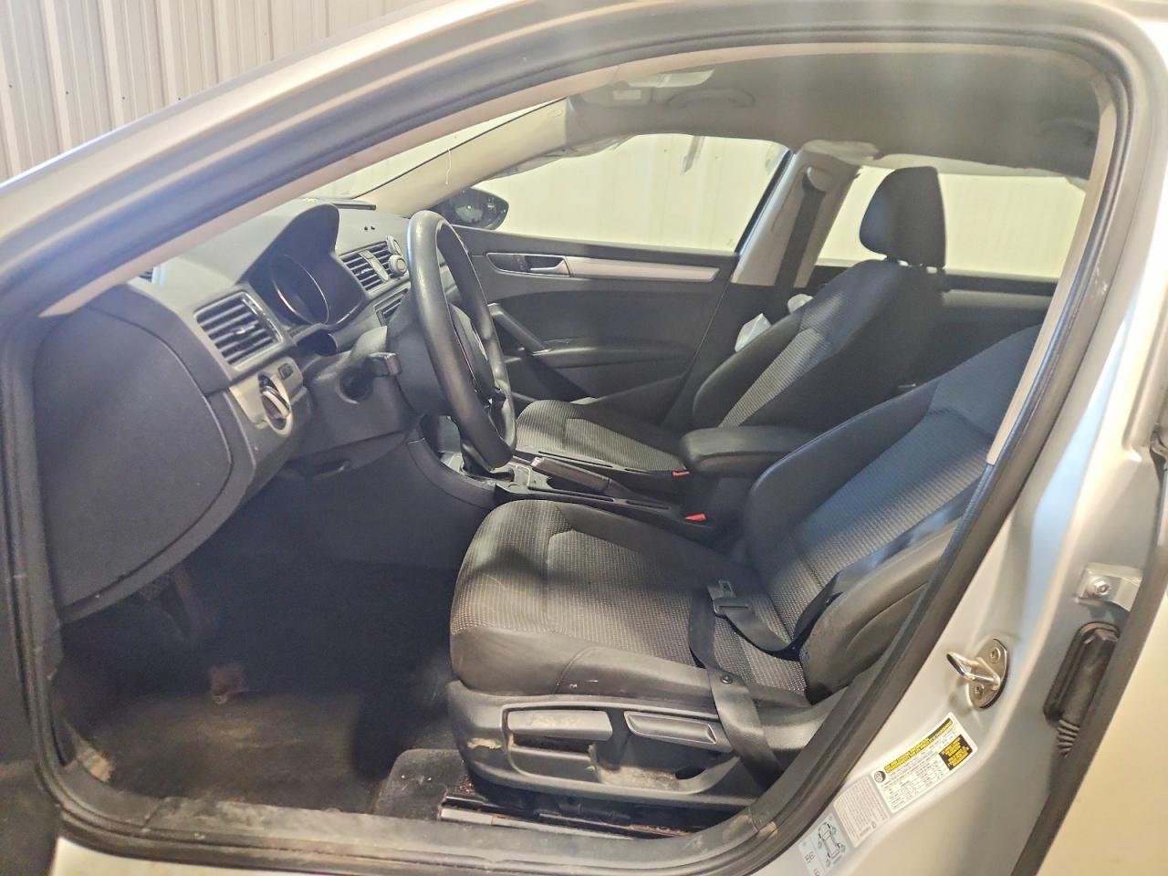 Volkswagen Passat S
