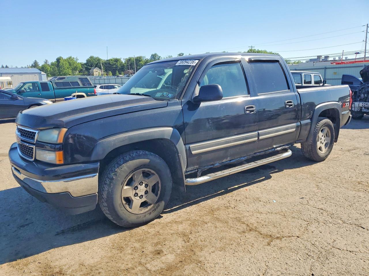 Salvage Chevrolet Silverado Image