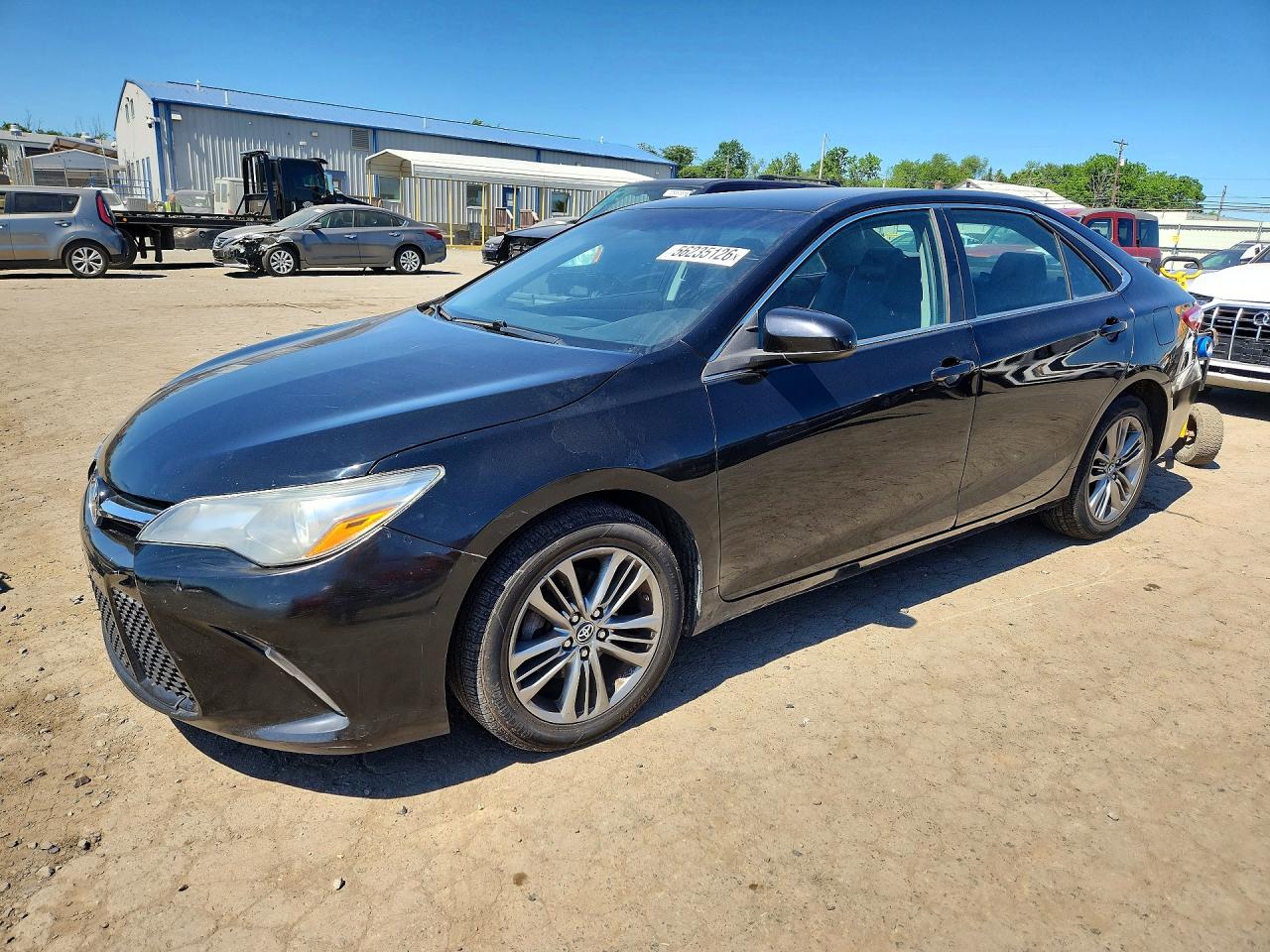 Salvage Toyota Camry Image