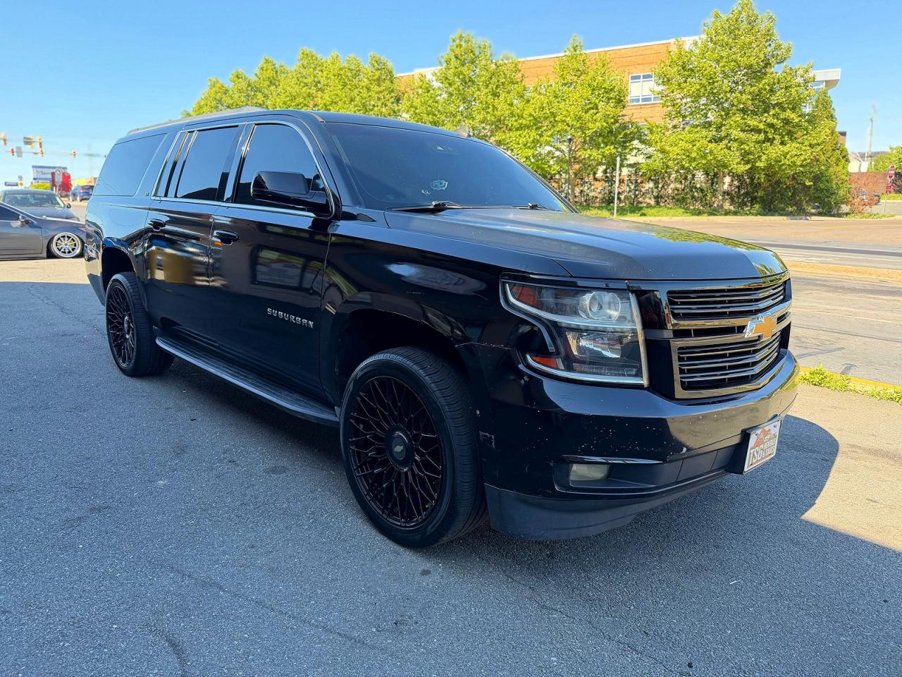 Salvage Chevrolet Suburban Image