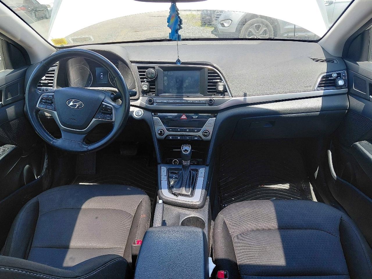 Hyundai ELANTRA Value Edition