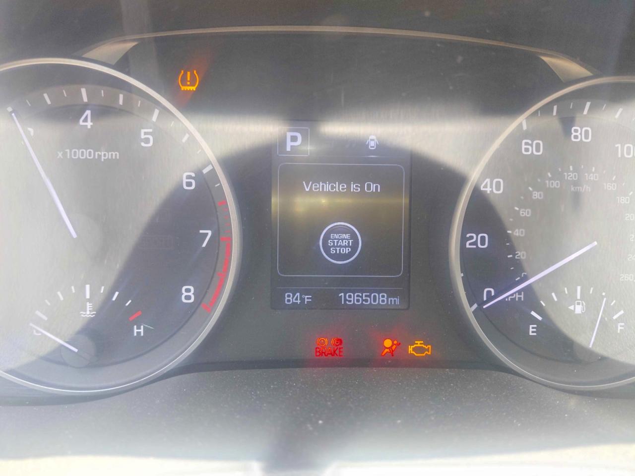 Hyundai ELANTRA Value Edition