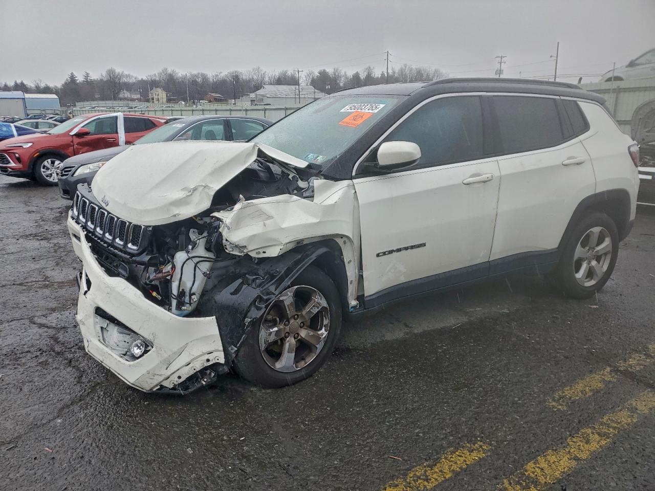 Salvage Jeep Compass Image