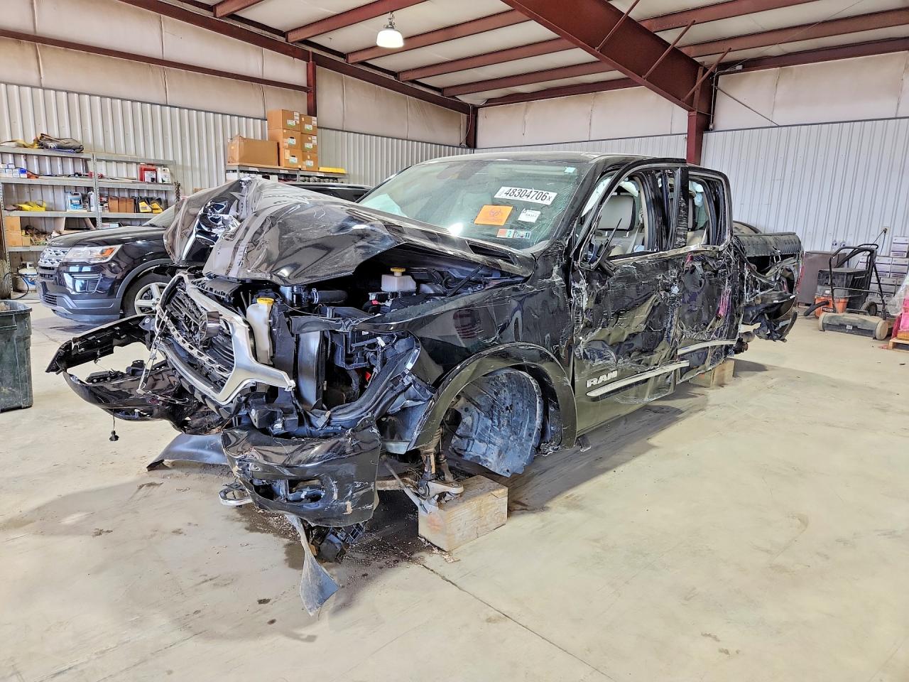 Salvage Ram 1500 Image