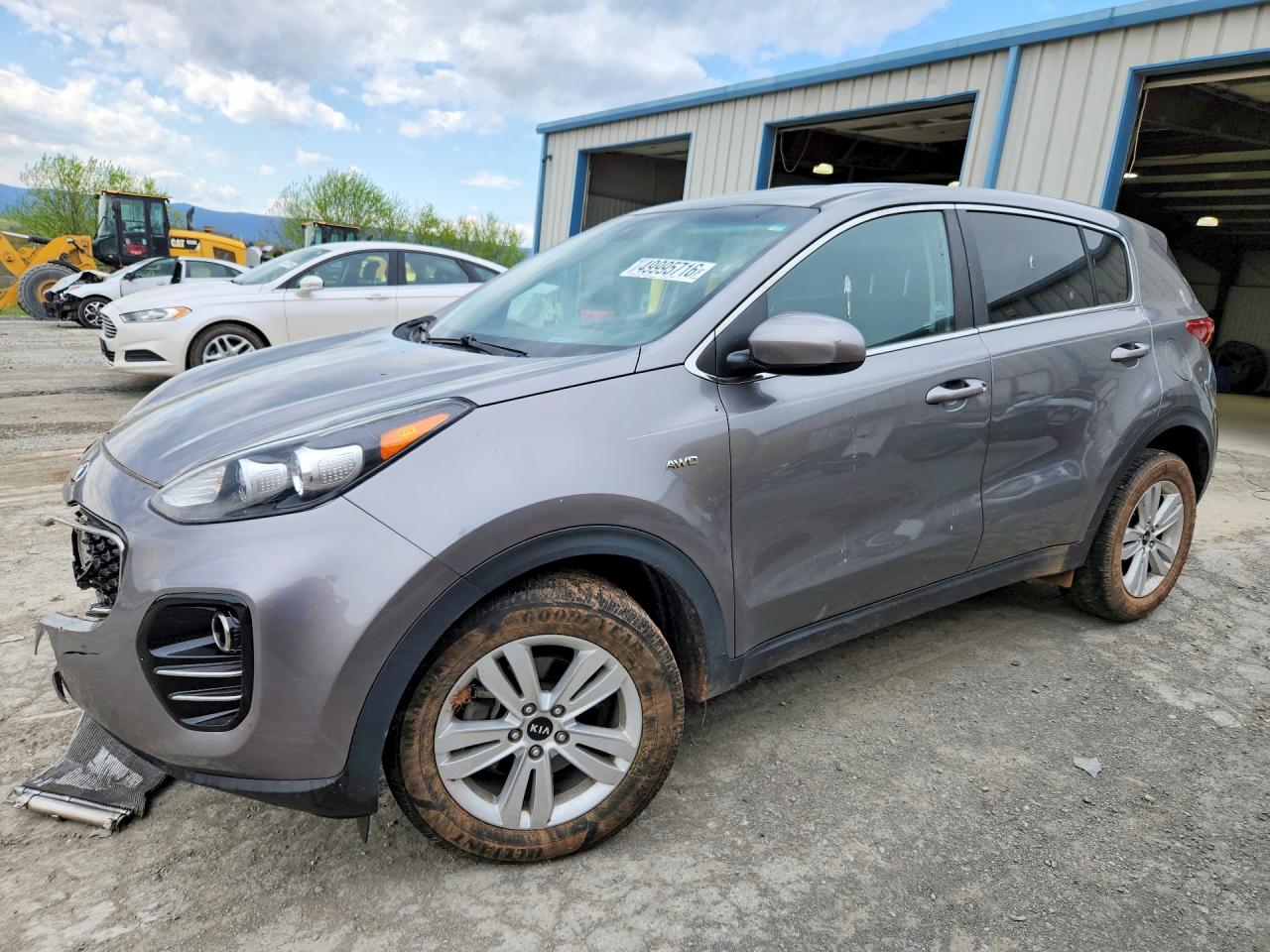 Salvage Kia Sportage Image