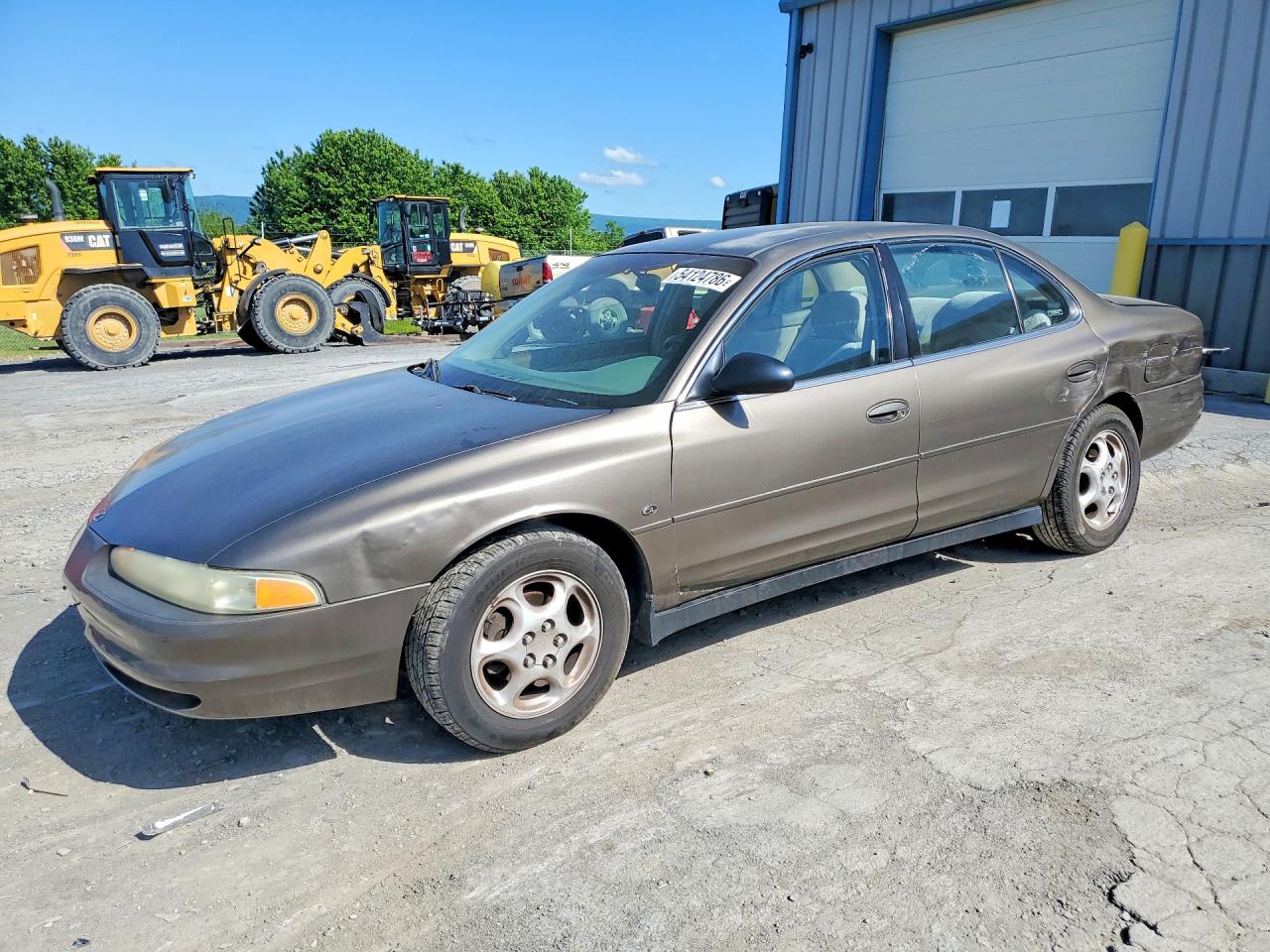 Salvage Oldsmobile Intrigue Image