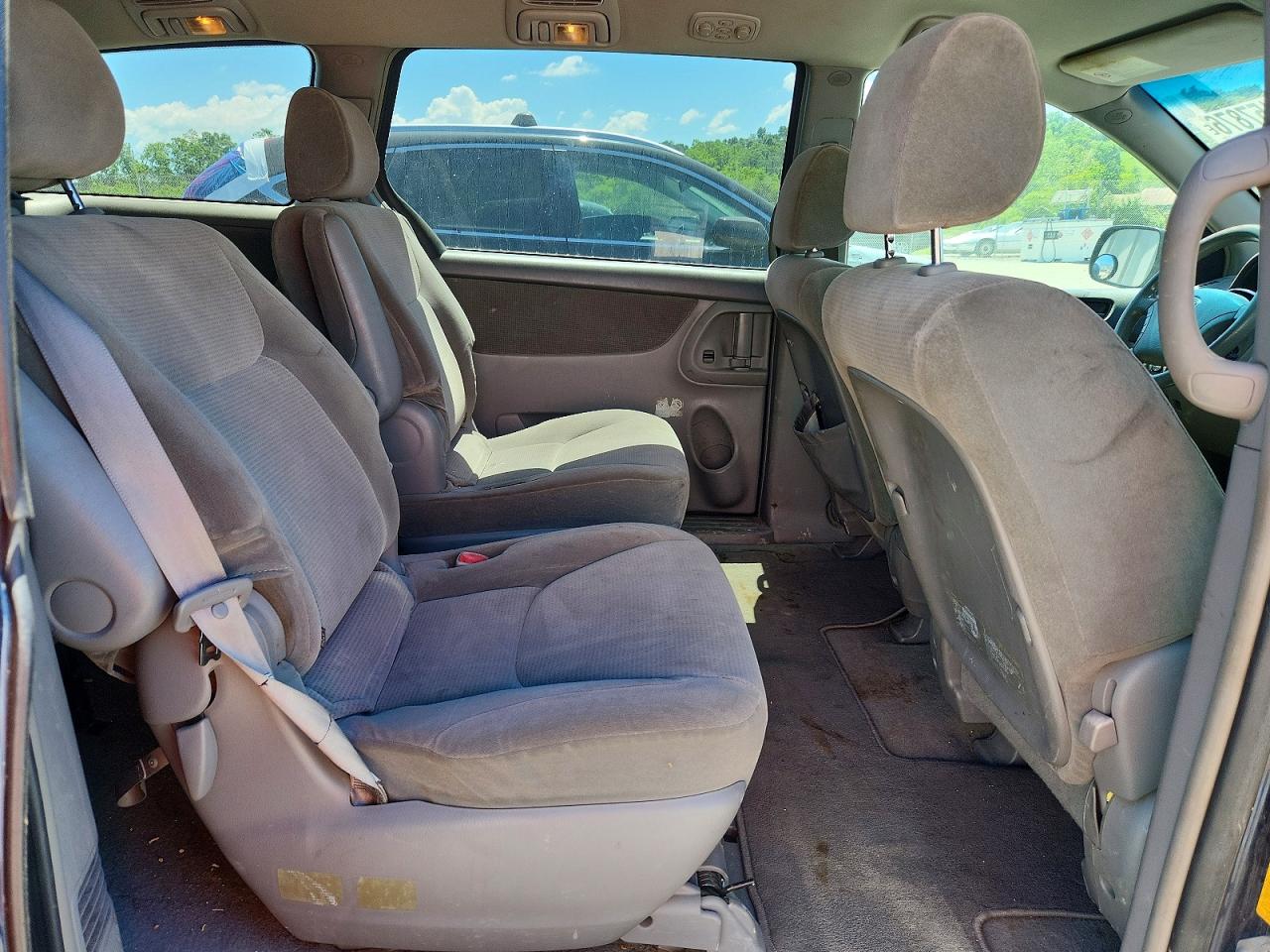 Toyota Sienna Le 7 Passenger