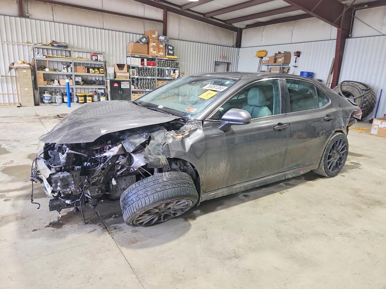Salvage Toyota Camry Image