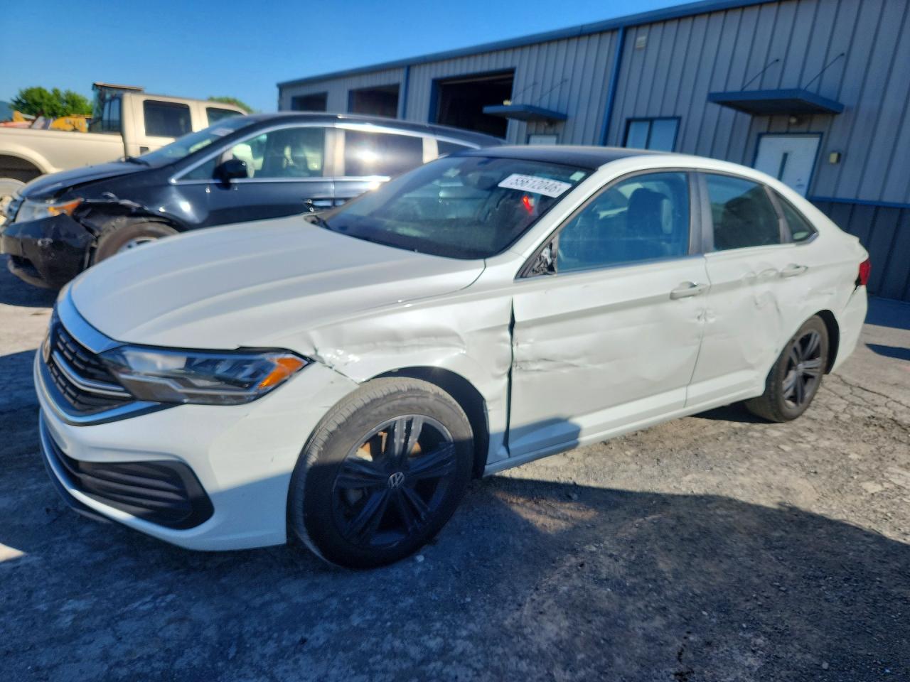 Salvage Volkswagen Jetta Image
