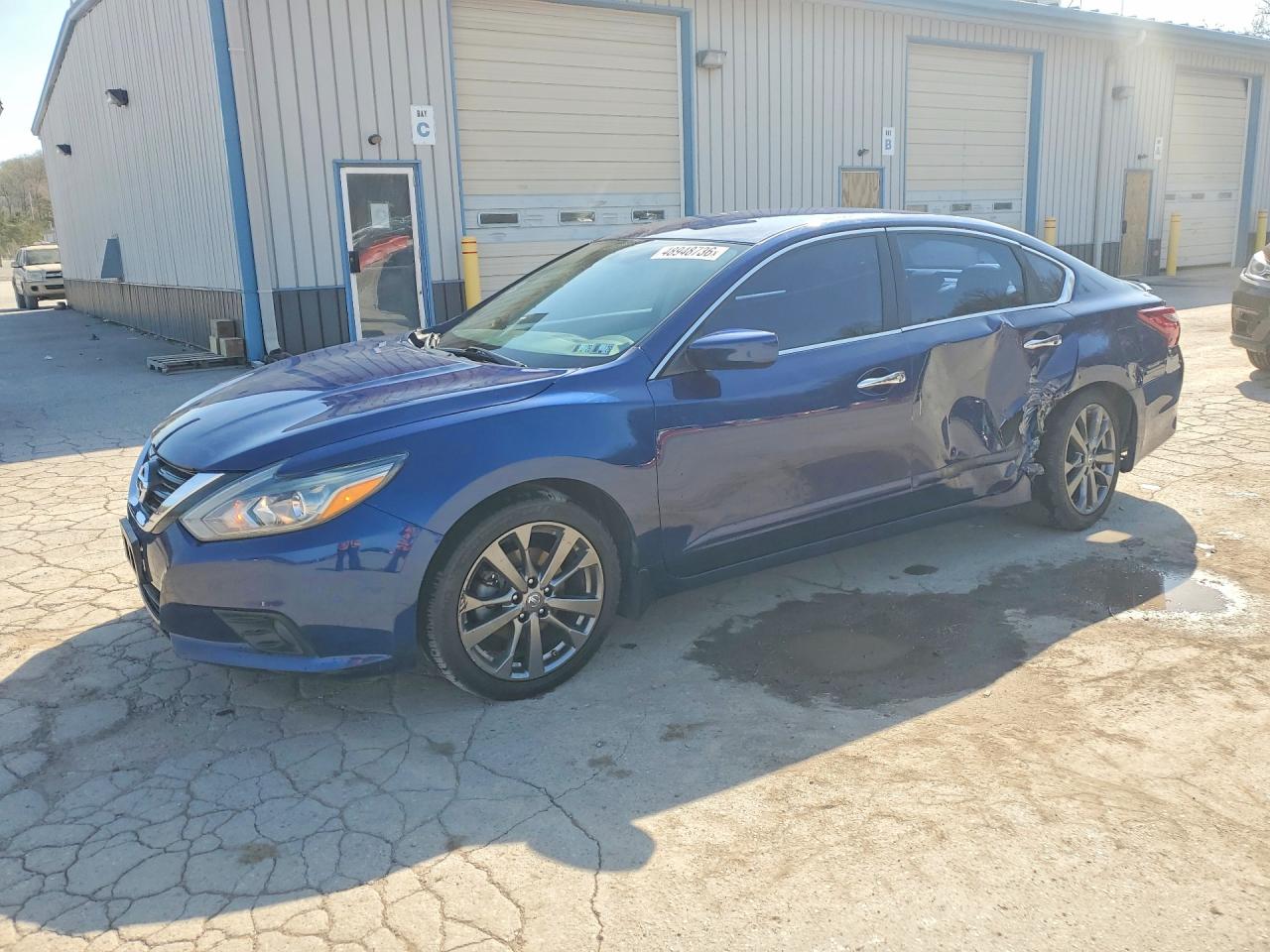 Salvage Nissan Altima Image