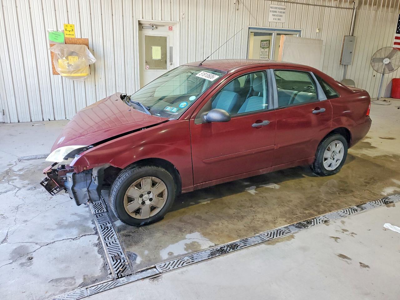 Salvage Ford Focus Image
