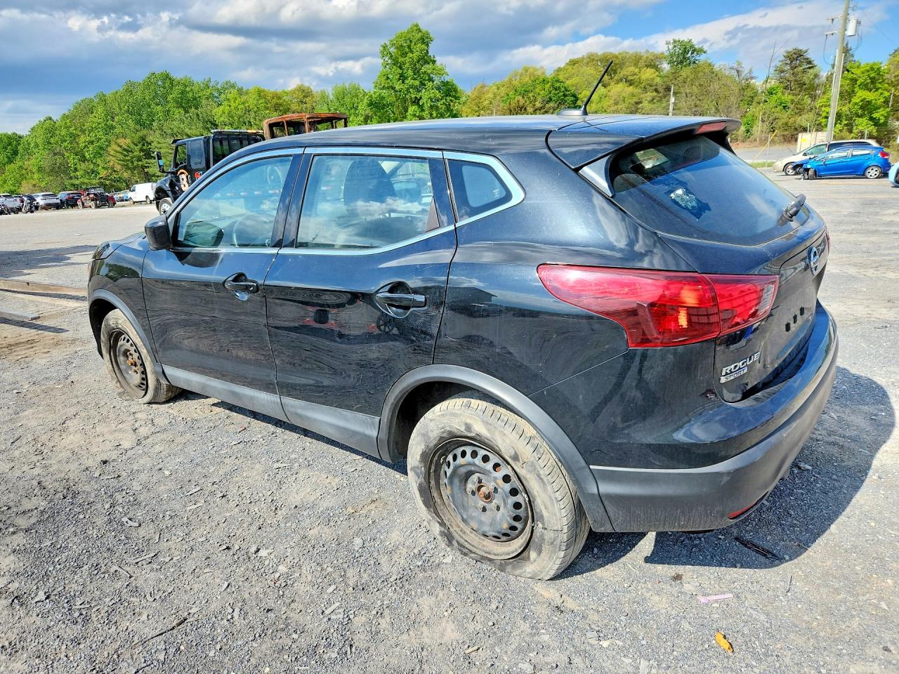Nissan Rogue S
