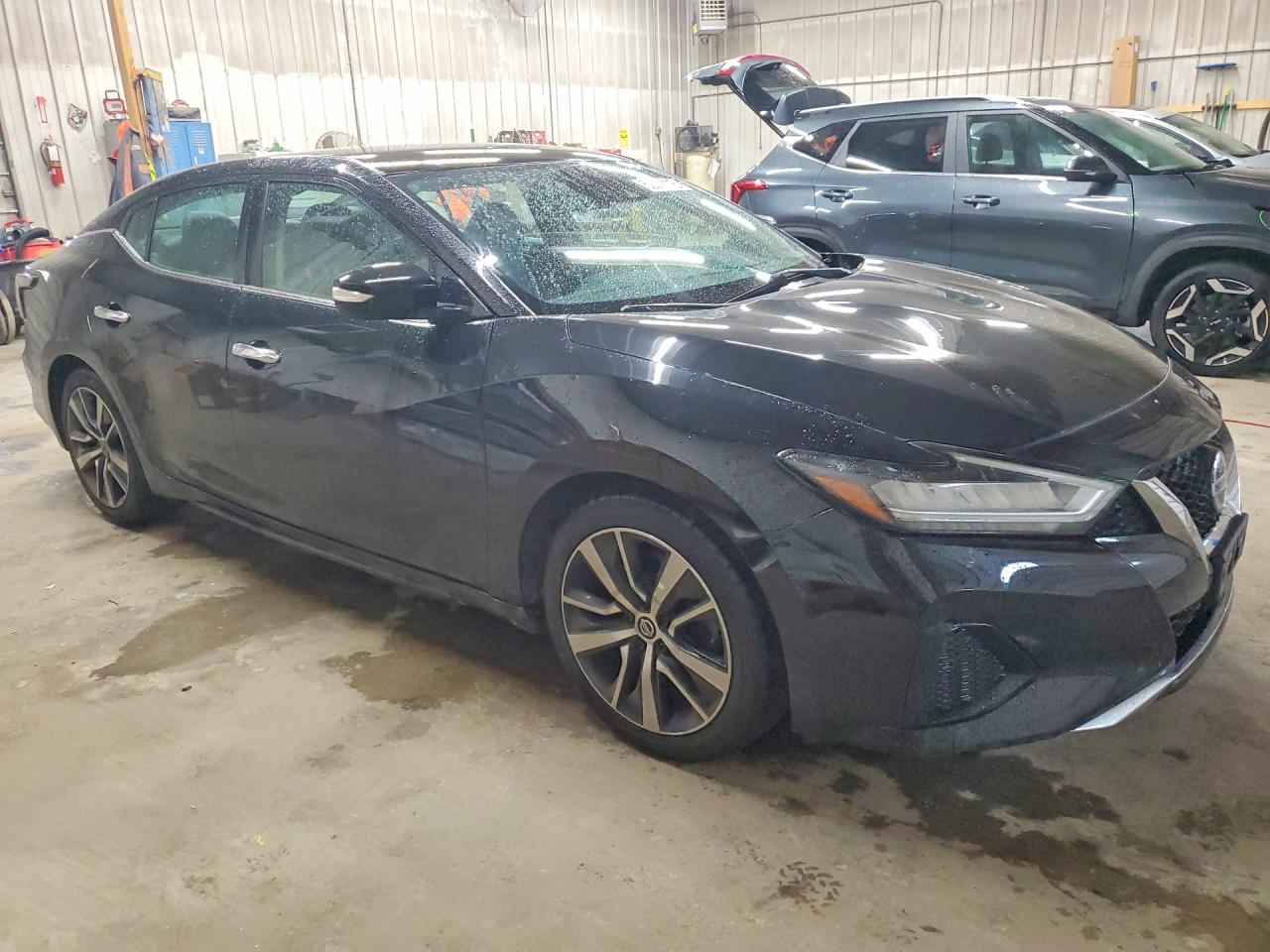 Nissan Maxima Sv