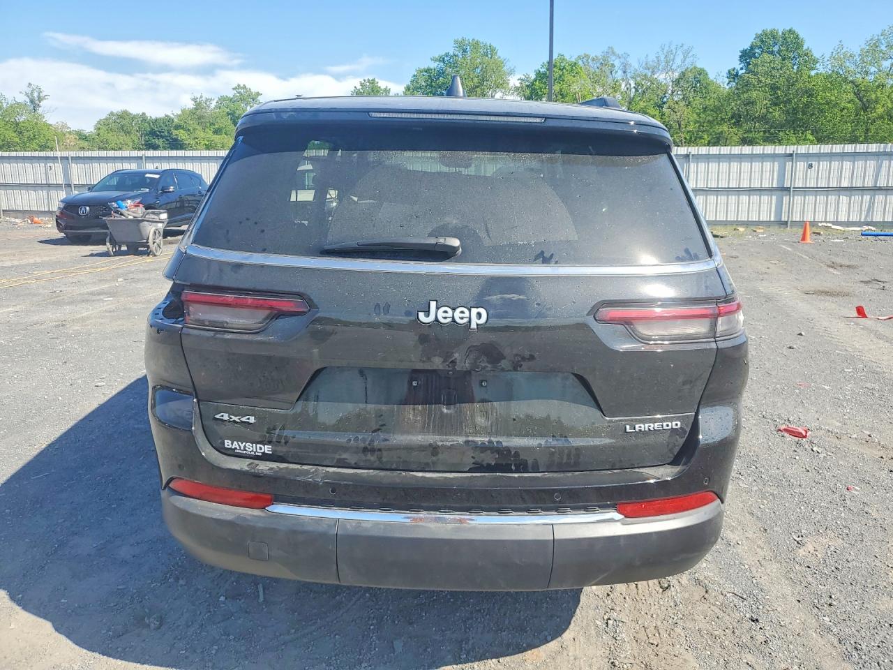 Jeep Cherokee L Laredo
