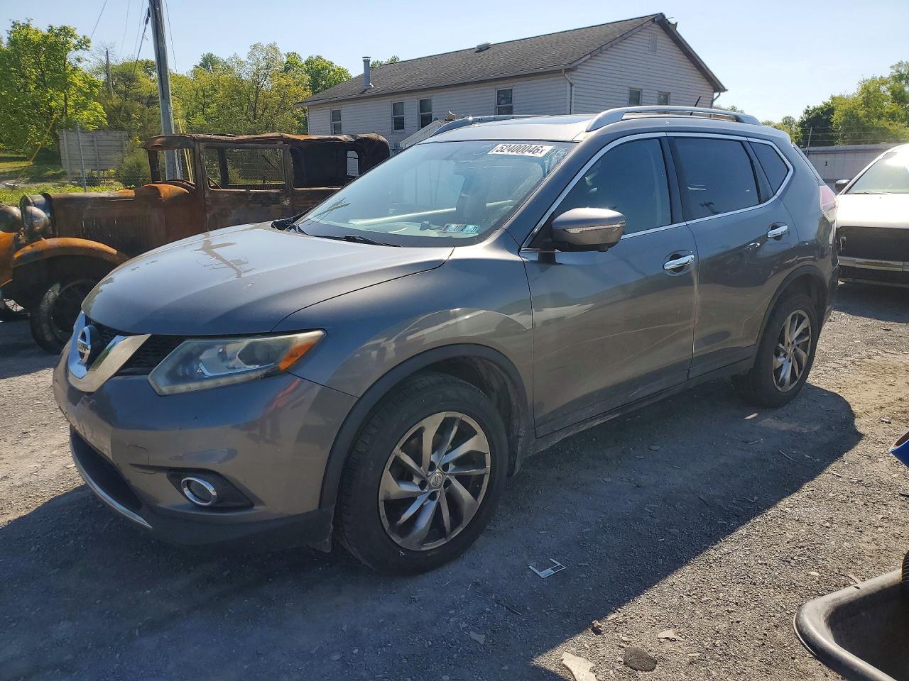 Salvage Nissan Rogue Image